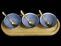 BRD MED OVAL 3 RND BOWLS BLUE CRISS CROSS 3 SPOONS